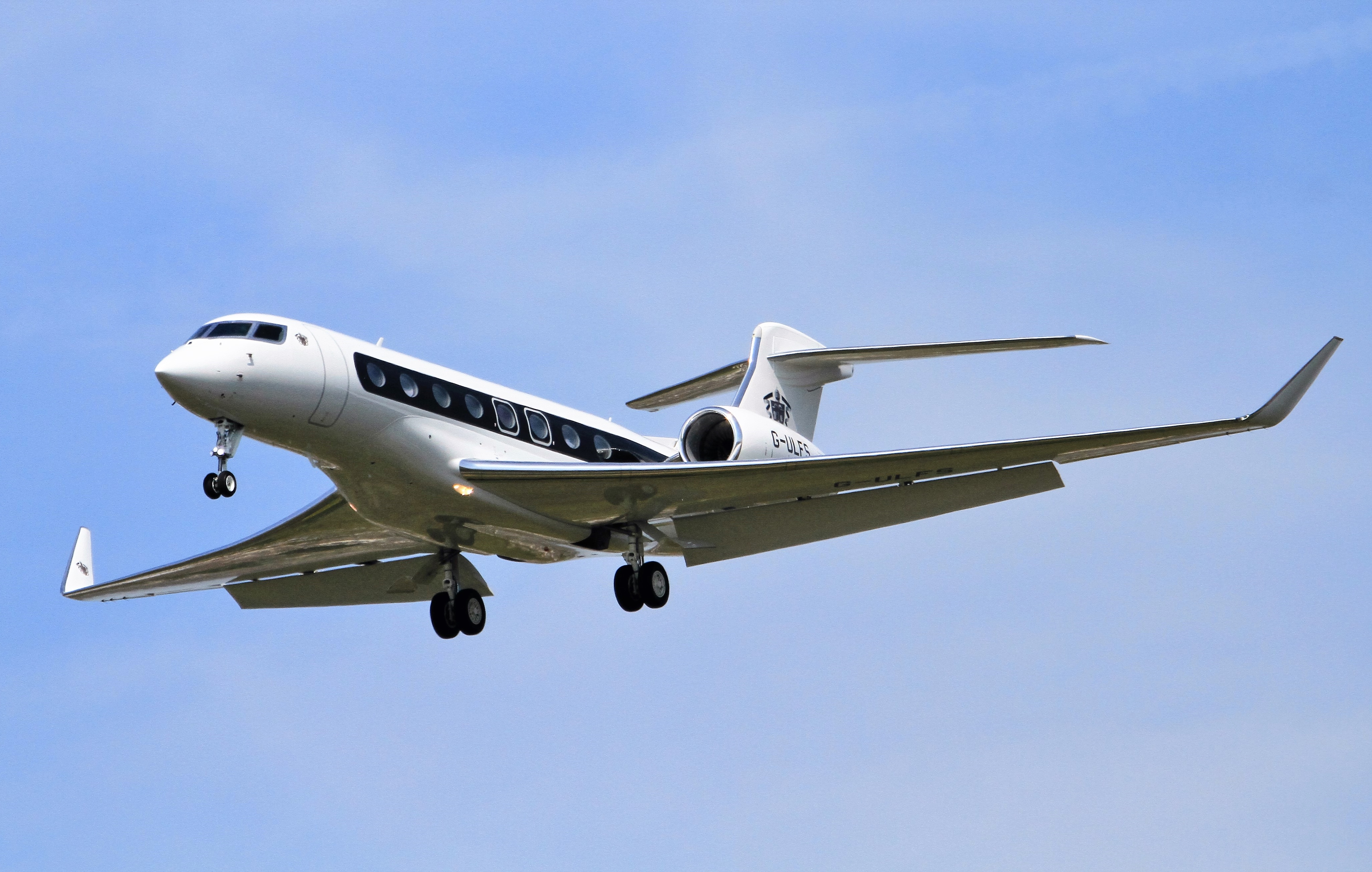 Heavy Jet - Ultimate luxury for long-range flights